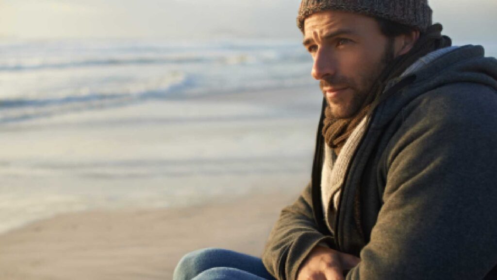 How Loneliness in Men Impacts Emotional Health Deeply